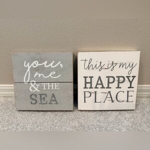 Mud Pie Set of 2 Wooden Plaques